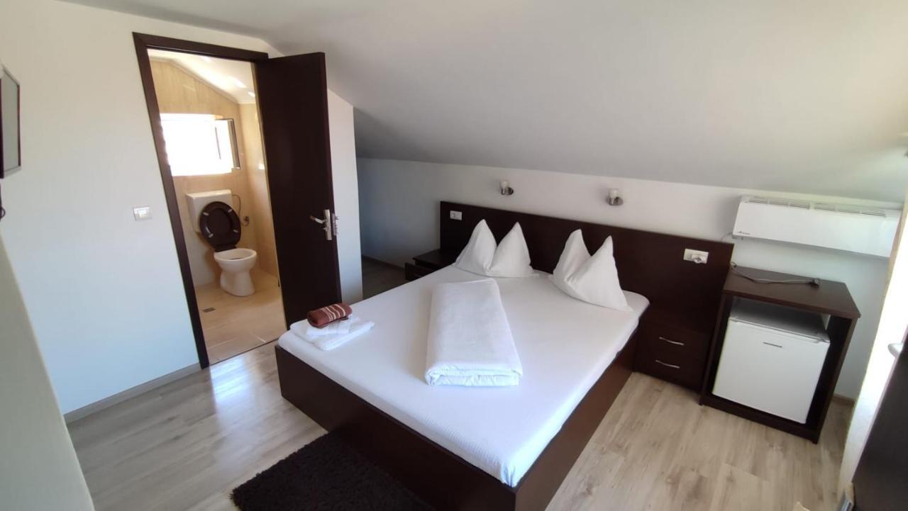 Hotel Casa Laur Băile Felix Exteriér fotografie